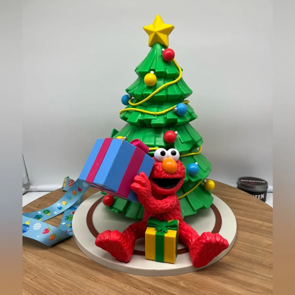 2023 Sesame Place Elmo Christmas‎ Tree Popcorn Bucket SeaWorld.